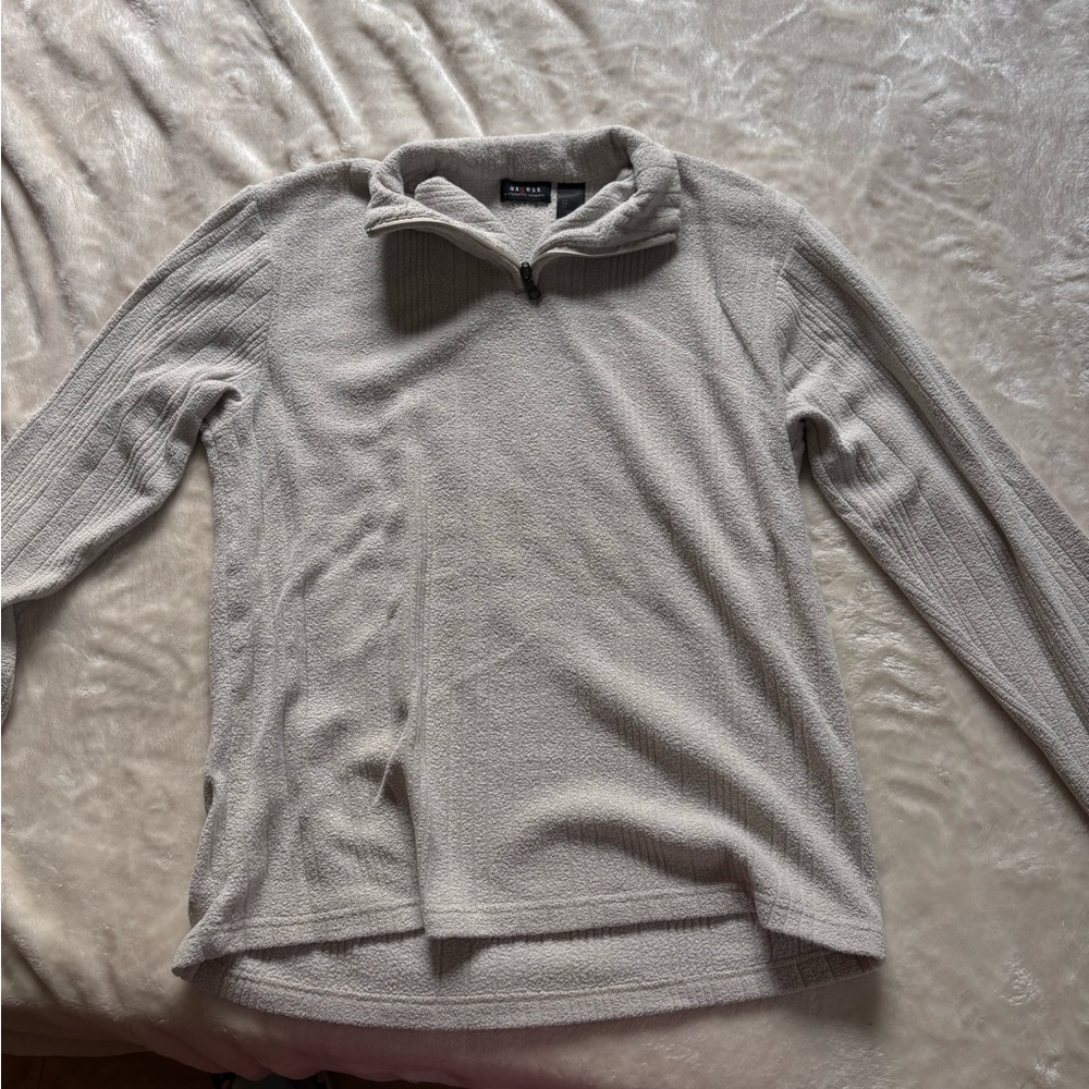 Axcess Light Gray Textured Pullover